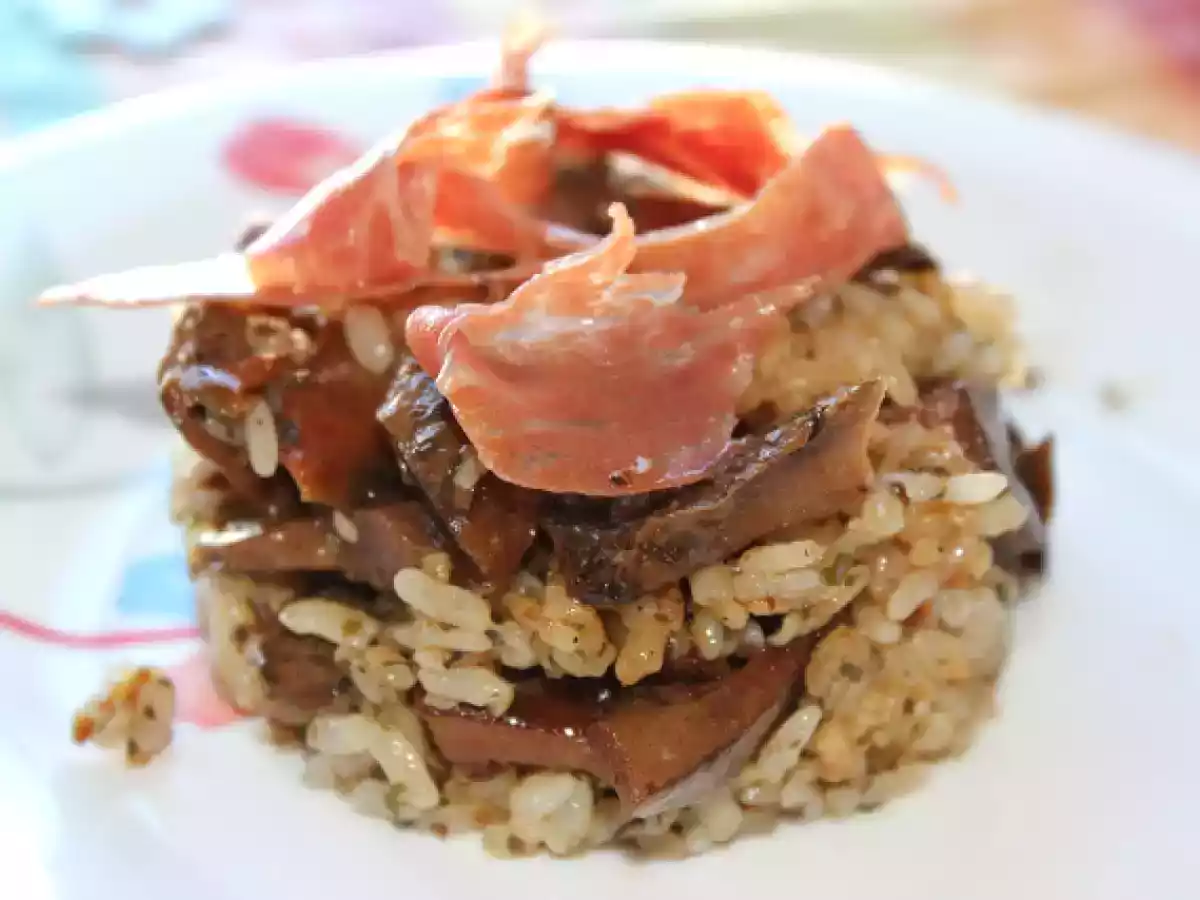 DELICIA DE ARROZ CON ROVELLONS Y JAMON