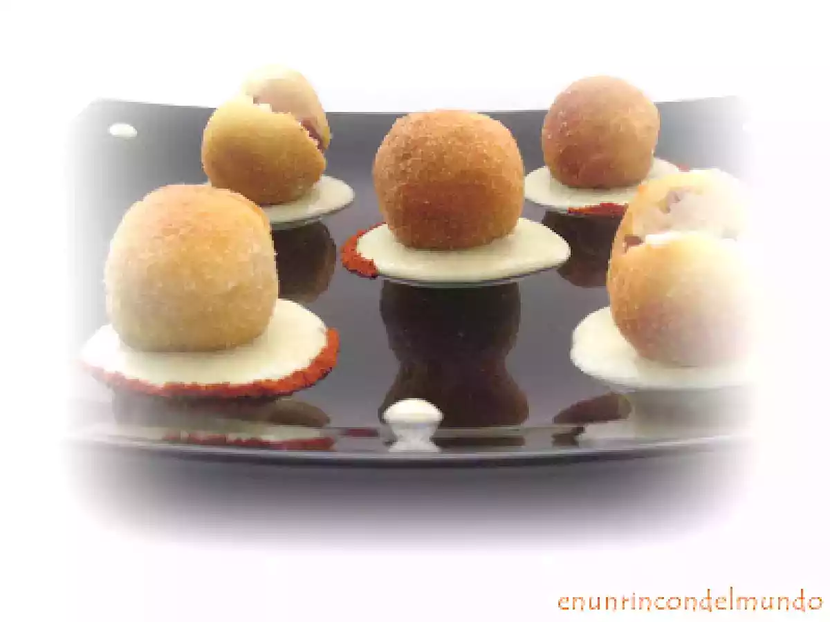 Delicias de jamón ibérico con crema de lechuga