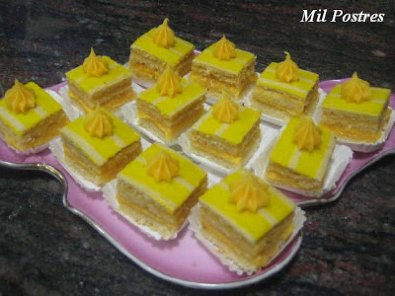Desafío Enero Daring Bakers: Bizcocho Gioconda (Joconde). Pastelitos de limón - foto 3