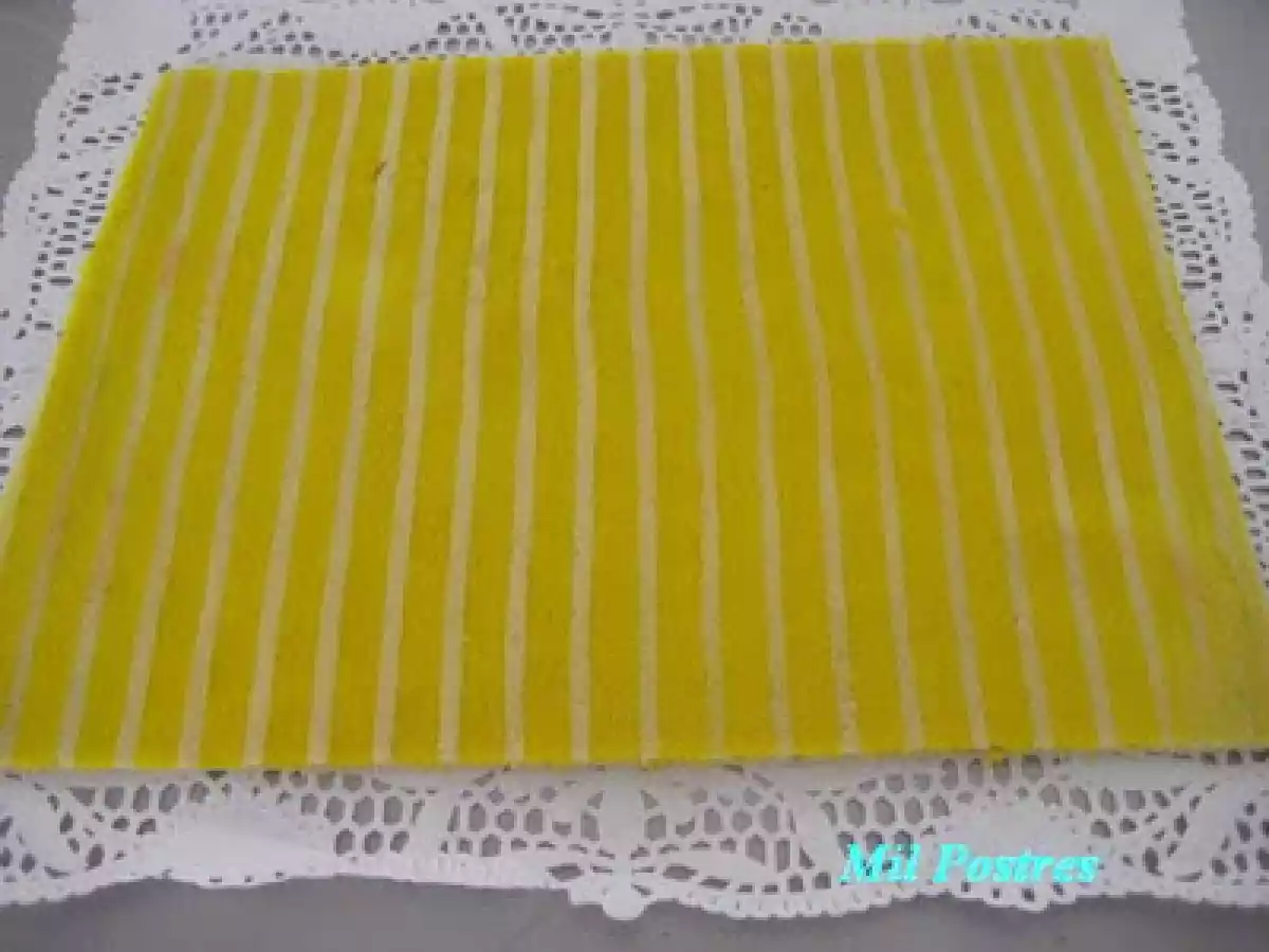 Desafío Enero Daring Bakers: Bizcocho Gioconda (Joconde). Pastelitos de limón - foto 5