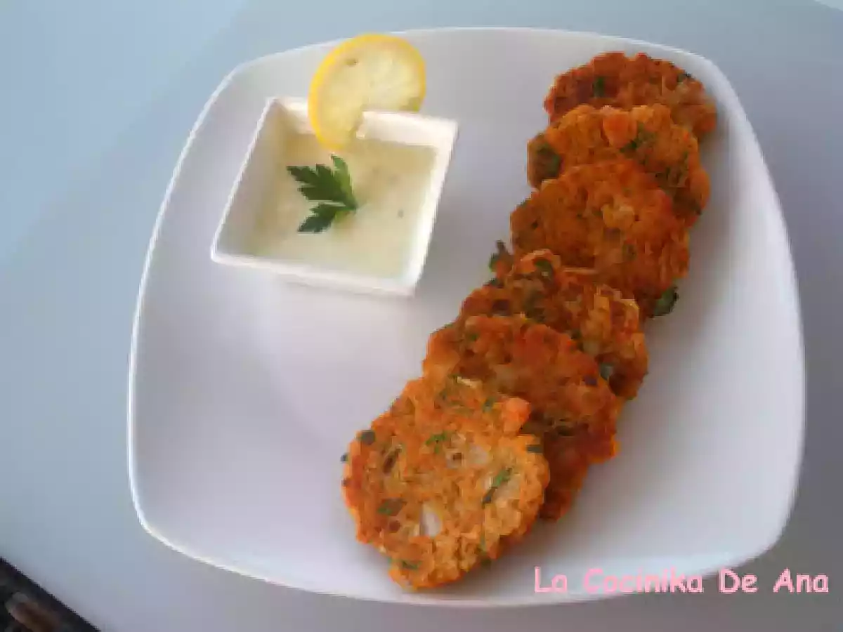 Domatokeftedes, tomates fritos griegos