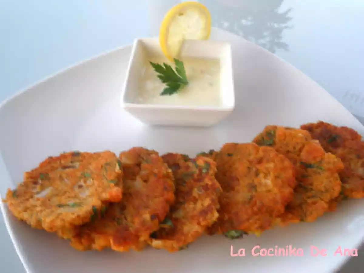 Domatokeftedes, tomates fritos griegos - foto 2