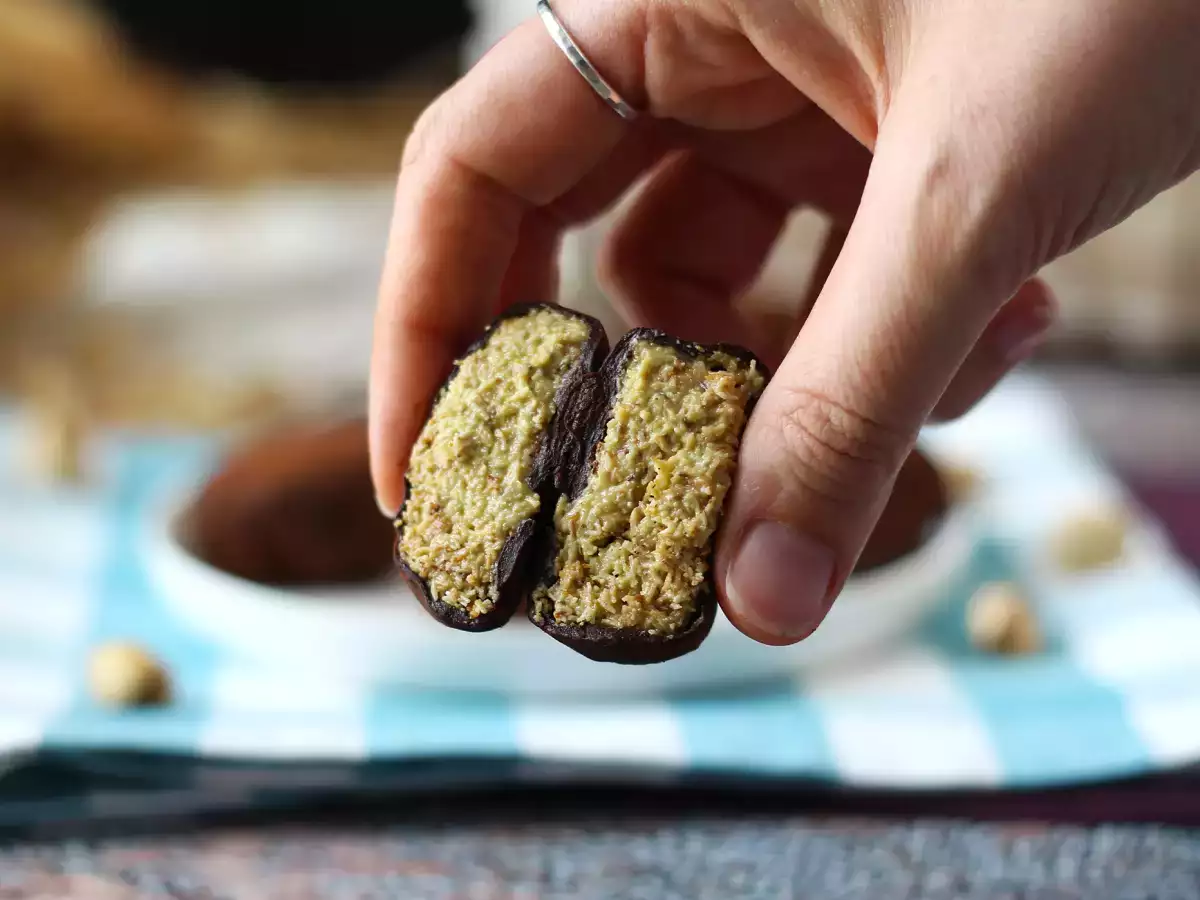 Dubai Chewy Cookie, la receta viral de mochis rellenos de pistacho y kataifi - foto 6