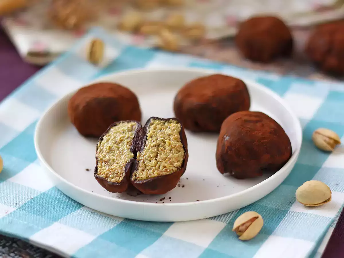 Dubai Chewy Cookie, la receta viral de mochis rellenos de pistacho y kataifi - foto 7