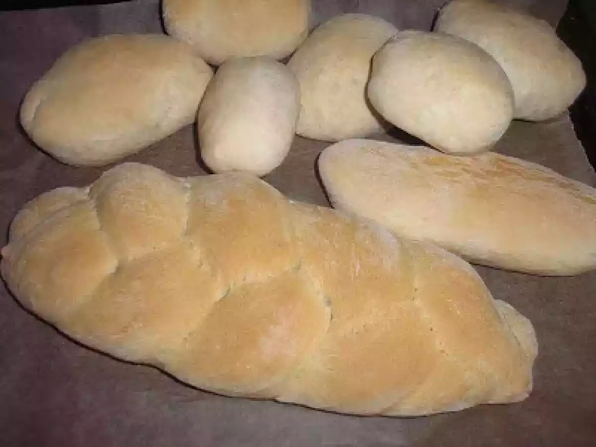 EL PAN NUESTRO DE CADA DÍA.Trenzas y panecillos varios.