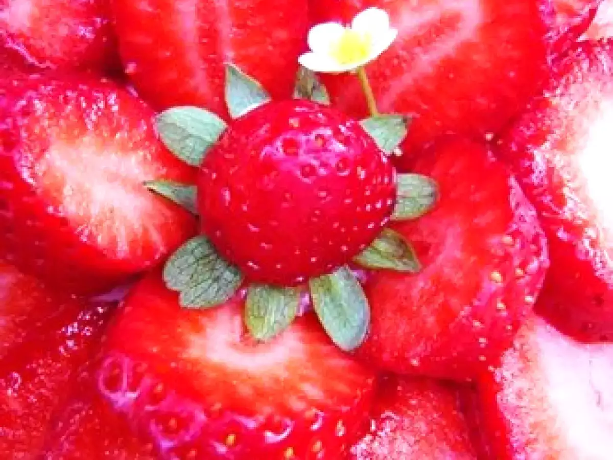 El retorno: pastel de queso con fresas y albahaca - foto 3