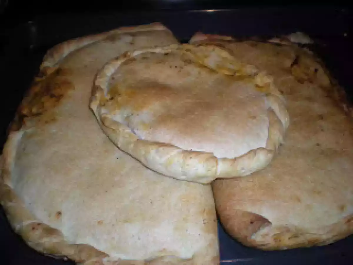 Empanada con pisto manchego