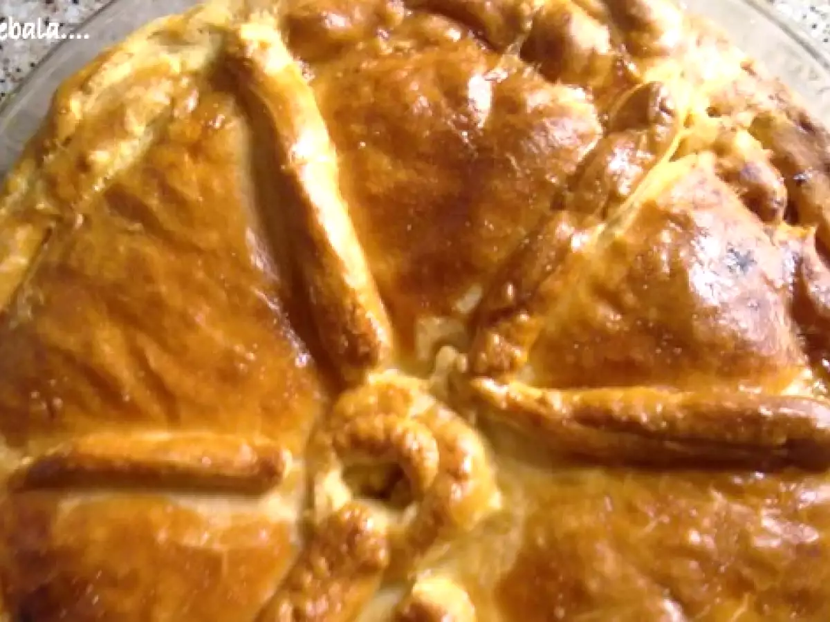 Empanada de atún claro en masa de pan - foto 3