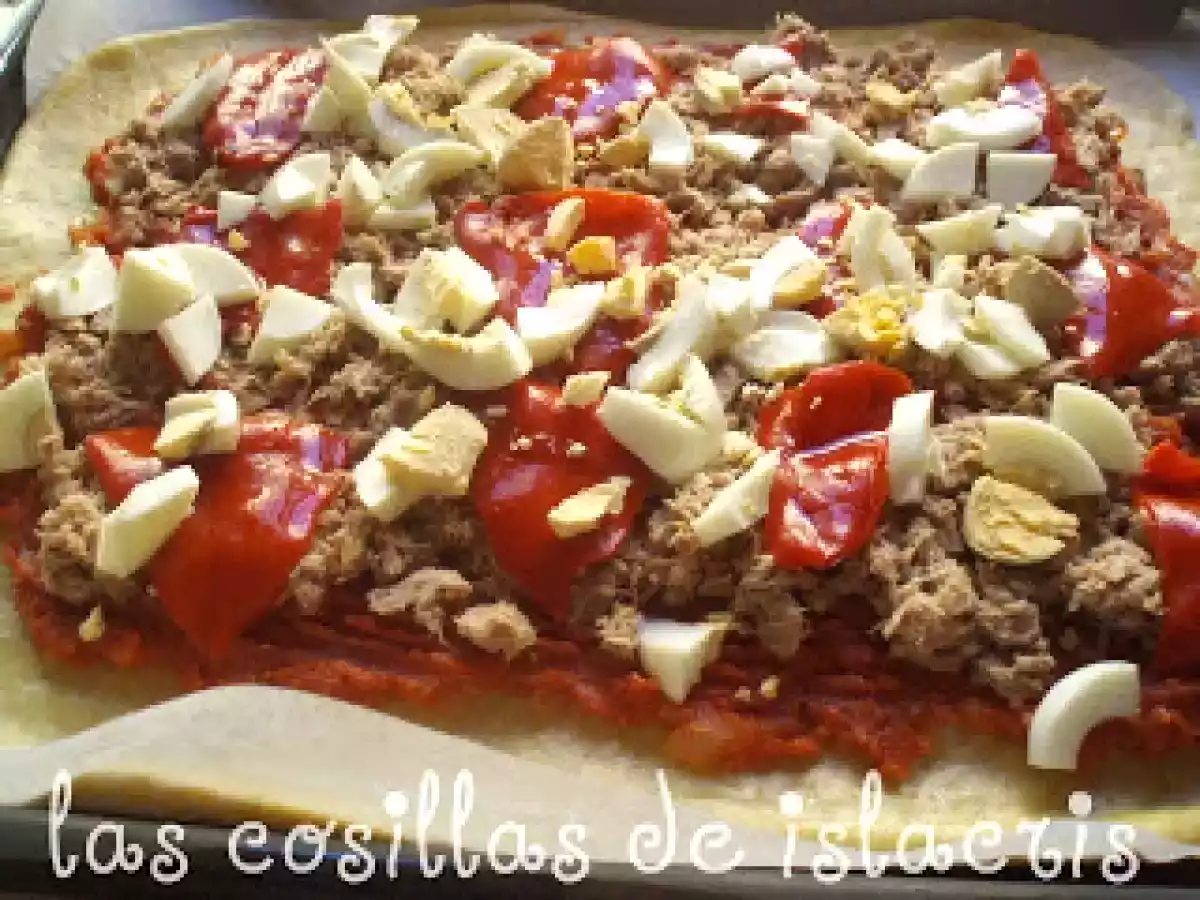 Empanada de atún en escabeche y pimientos del piquillo - foto 2