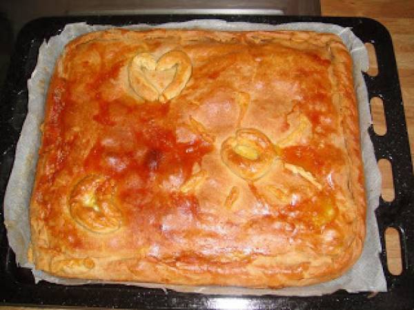 EMPANADA DE ATÚN (PONFERRADA)