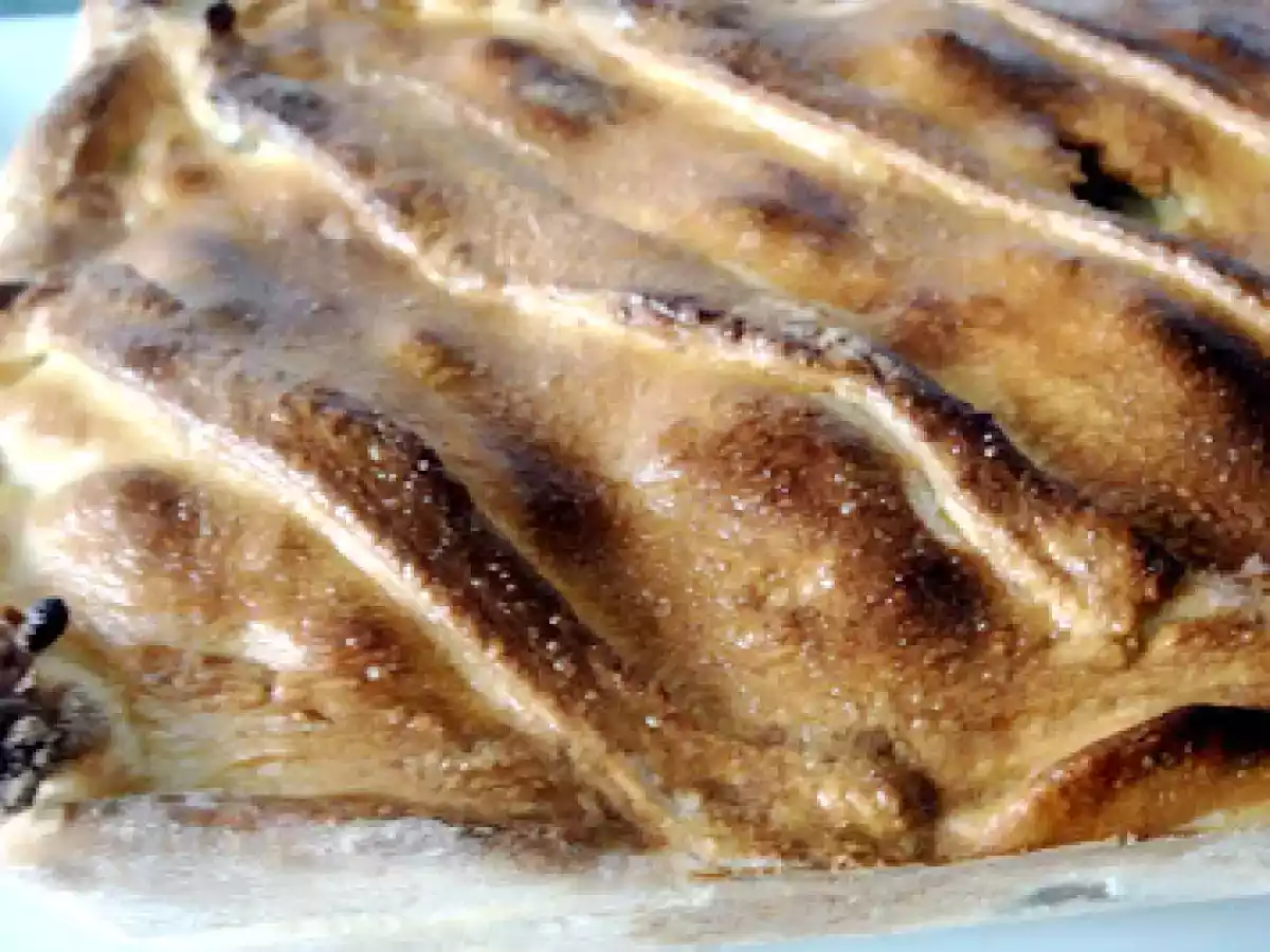 Empanada de bacalao con espinacas y ciruelas (con masa casera) - foto 4