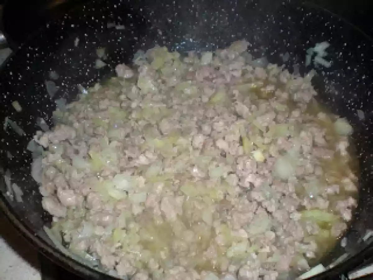 Empanada de carne picada de cerdo - foto 3