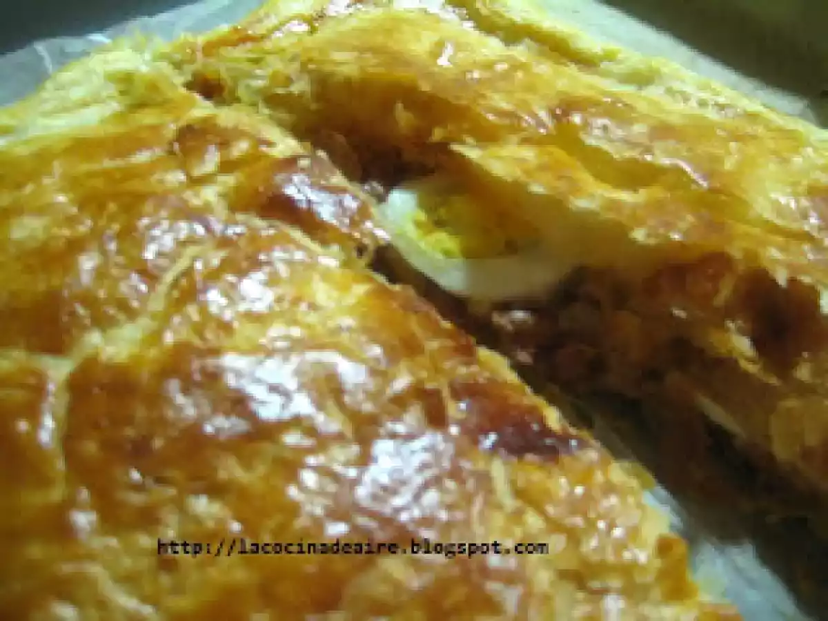 EMPANADA DE CARNE, VERDURAS Y HUEVO - foto 3