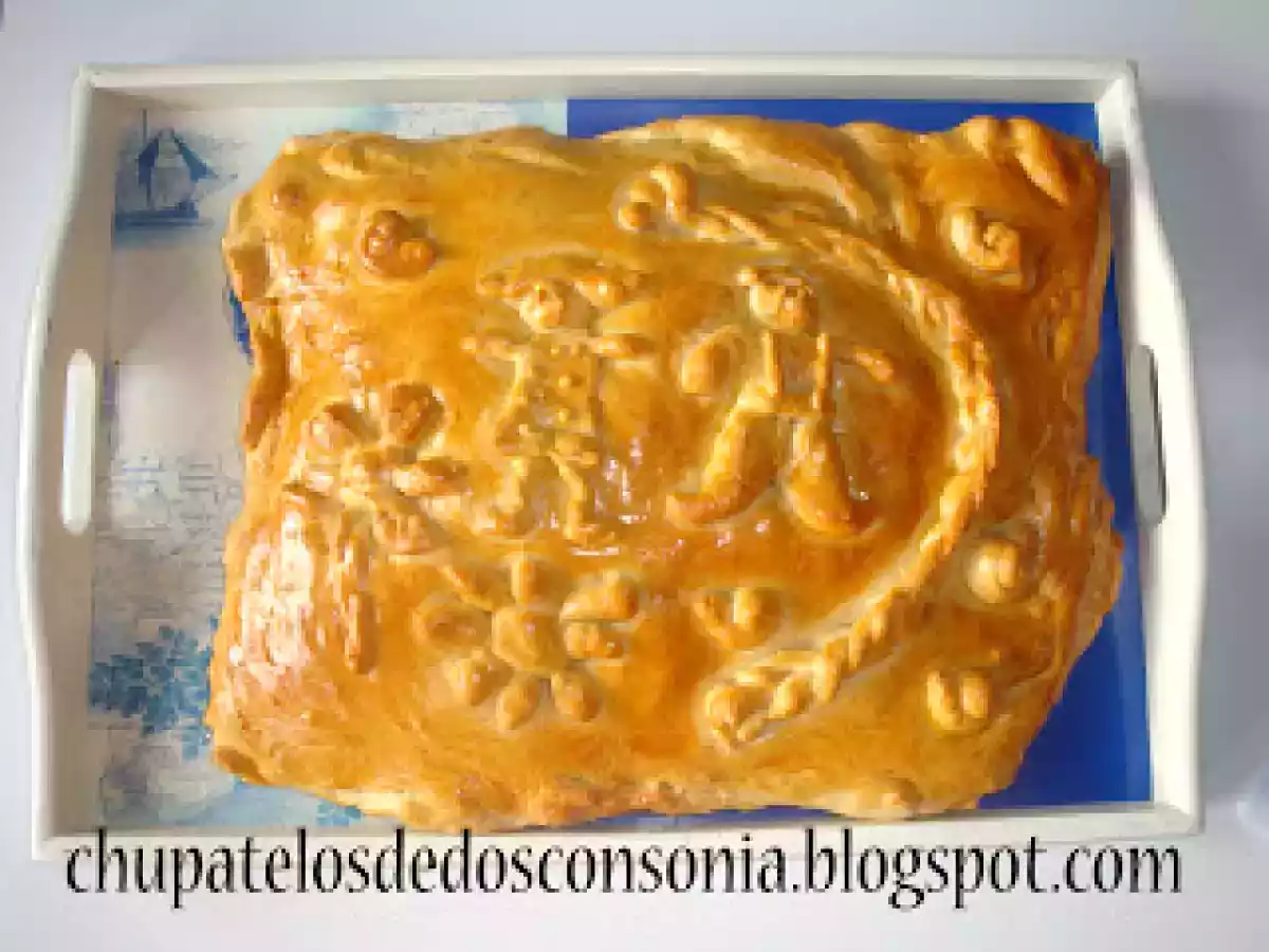 Empanada de chorizo y lomo