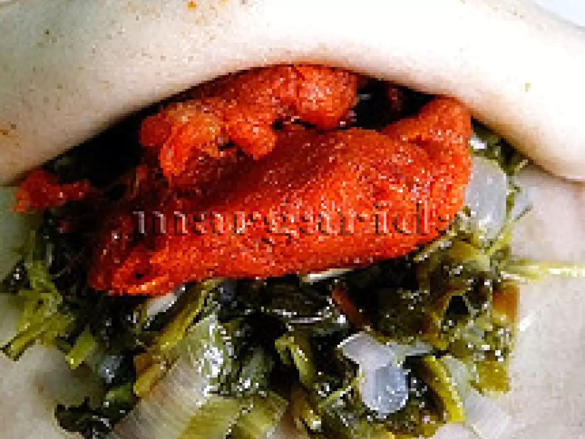 Empanada de grelos con sobrasada - foto 4