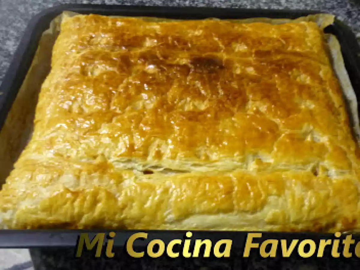 Empanada de Hojaldre de Jamón y Queso