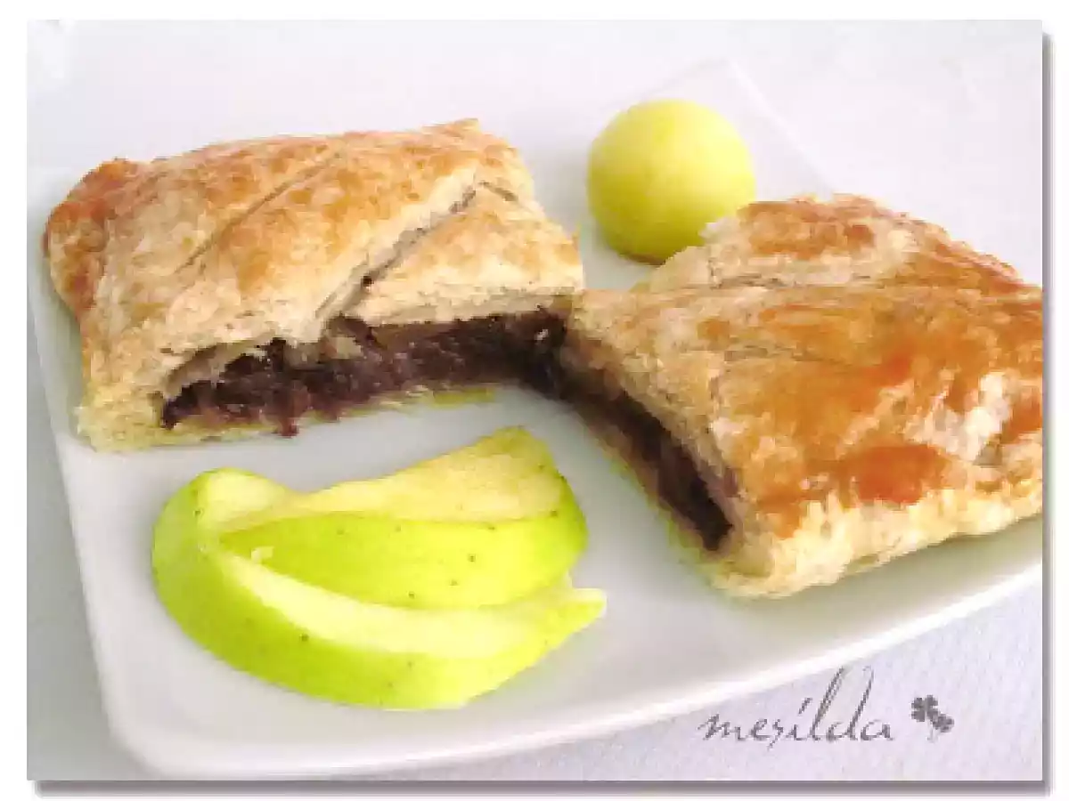 EMPANADA DE HOJALDRE, MORCILLA Y MANZANA - foto 6