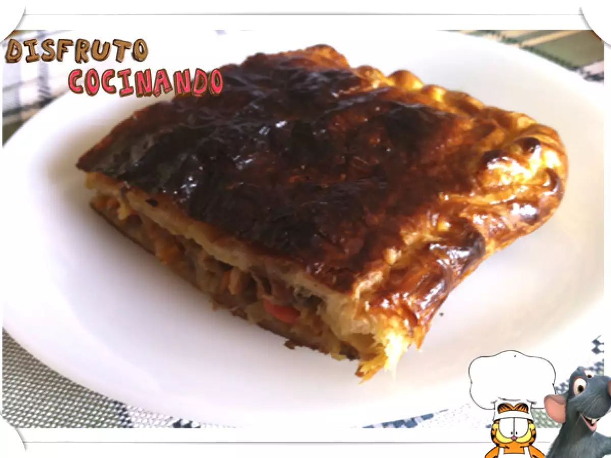 Empanada de hojaldre navajas y zamburiñas