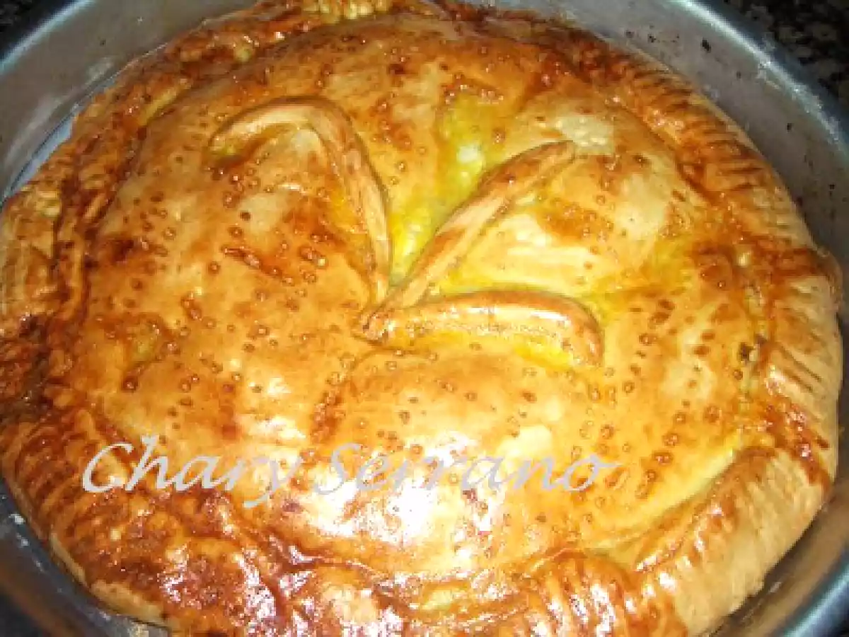 Empanada de jamón serrano y chorizo ibérico