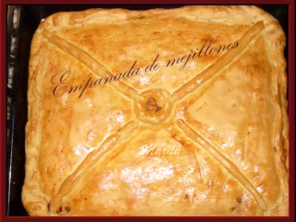 EMPANADA DE MEJILLONES