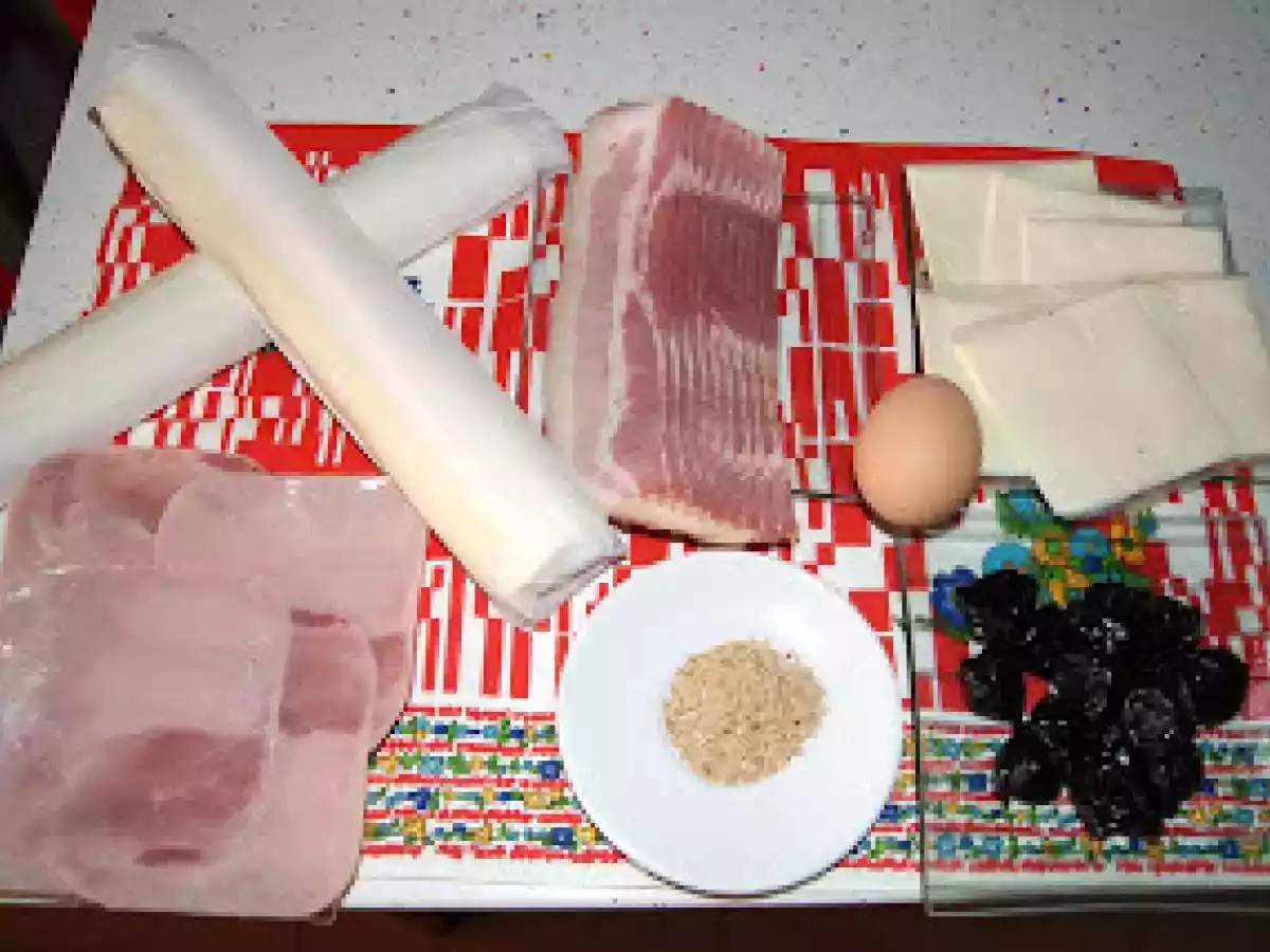 EMPANADA DE YORK, QUESO, BEICON, DÁTILES