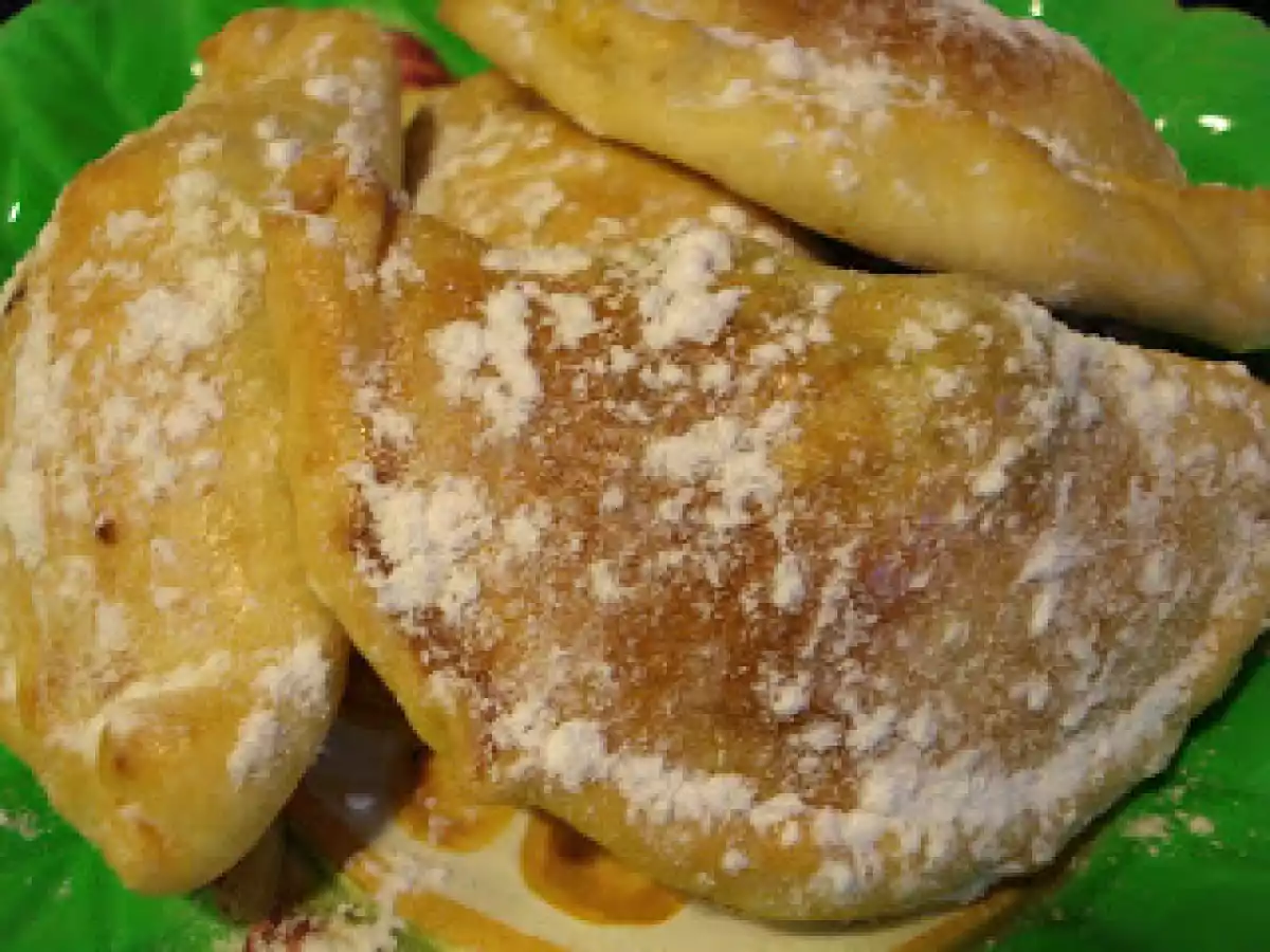 Empanadas de carne estilo peruano