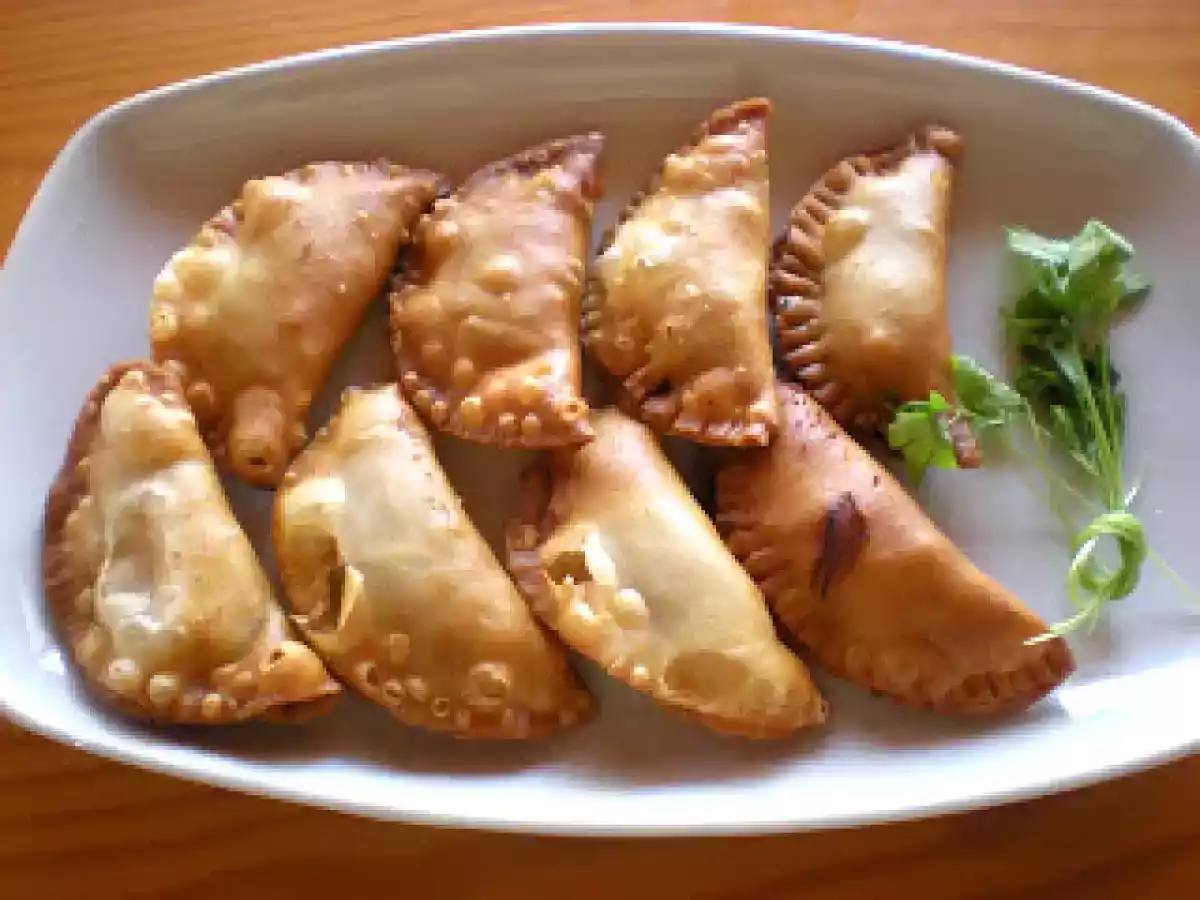 Empanadilla de pringá o compango