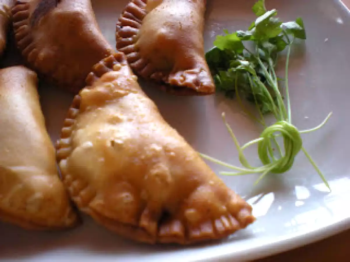 Empanadilla de pringá o compango - foto 2