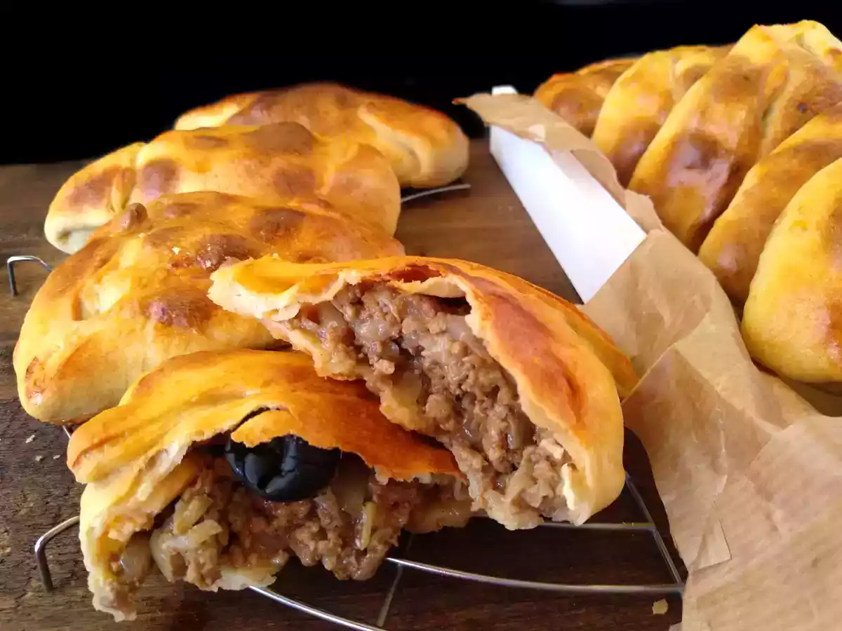 Empanadillas chilenas, versión con carne picada {en panificadora y horneadas} - foto 2