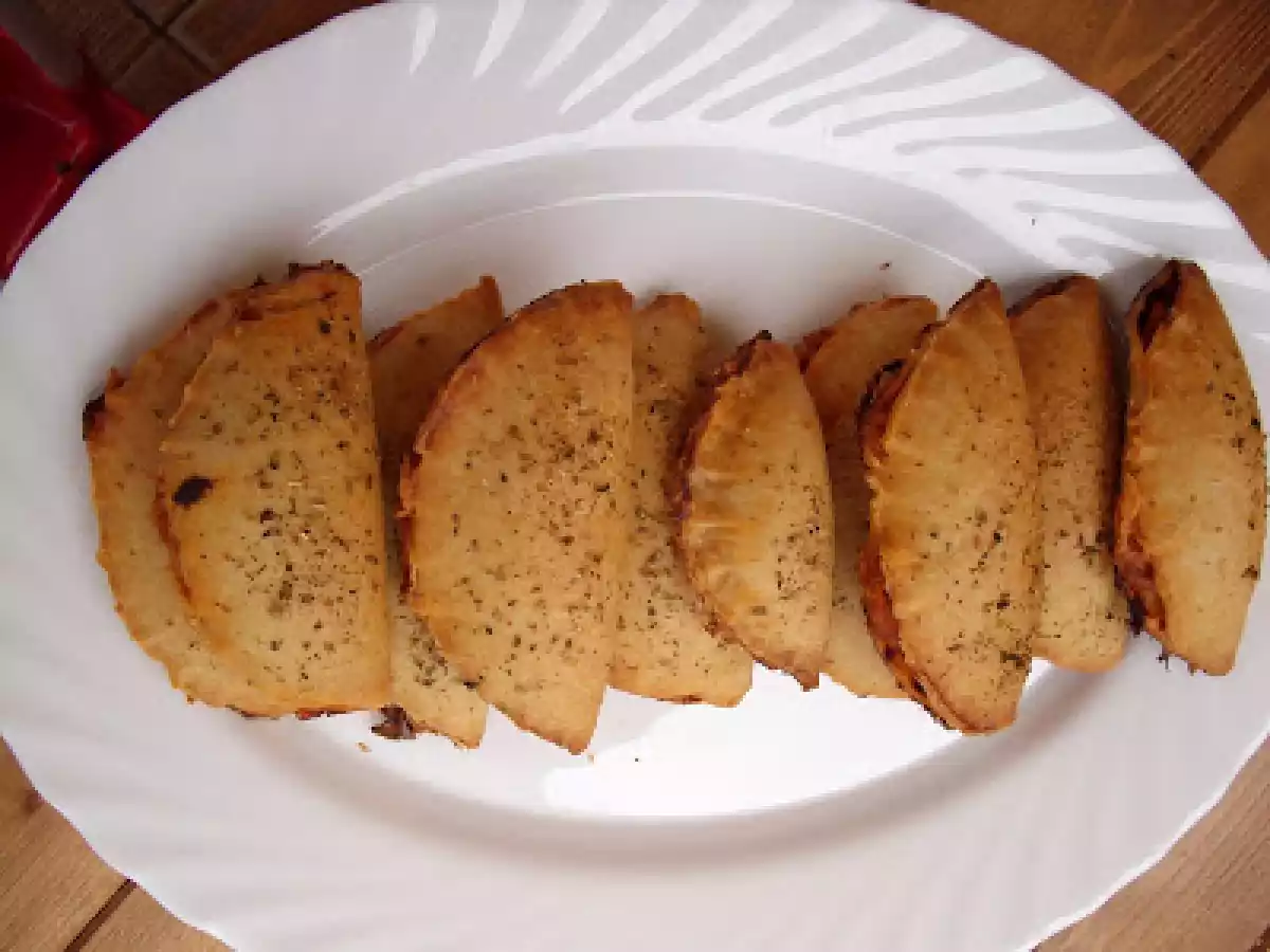 EMPANADILLAS DE ATUN HUEVO Y PIMIENTOS - foto 2