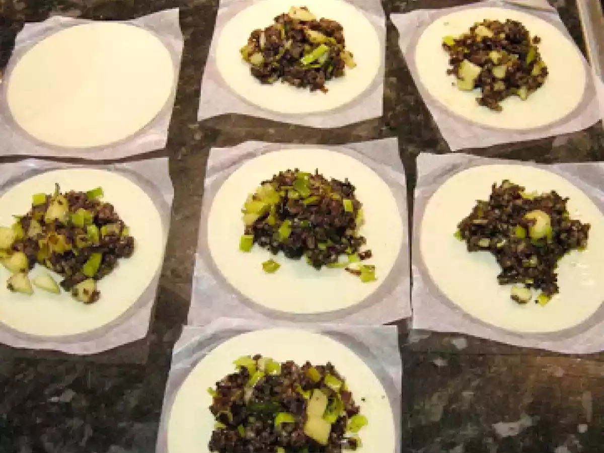 Empanadillas de morcilla - foto 3