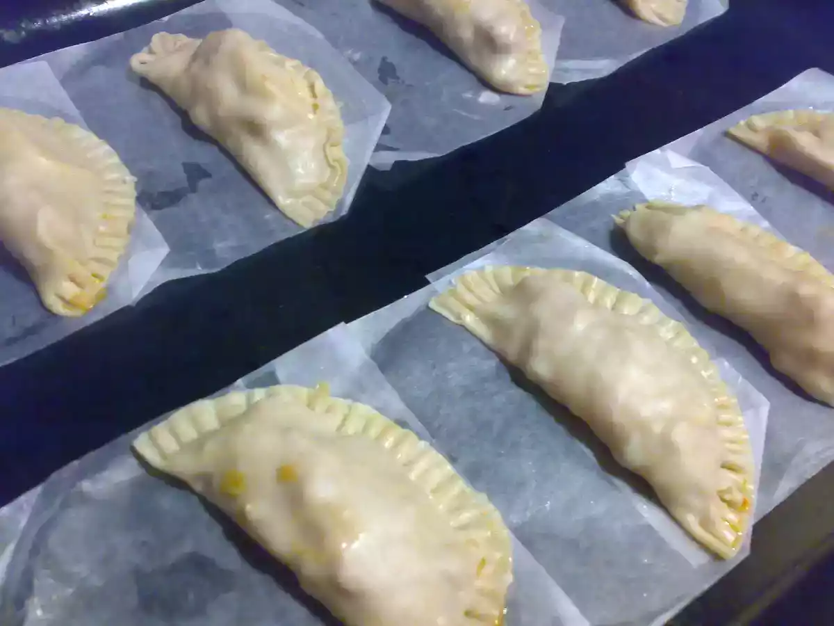 Empanadillas de salchicha y queso de cabra - foto 2