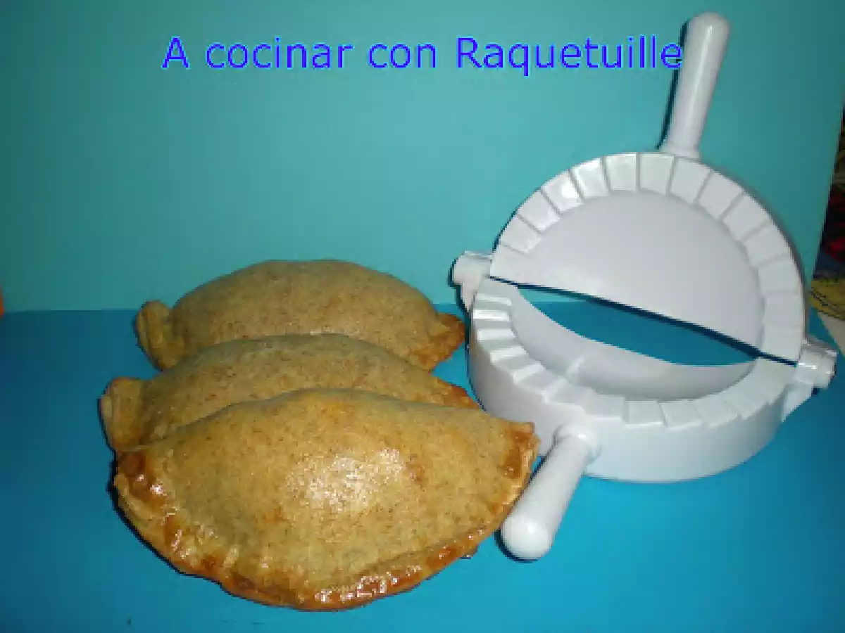 Empanadillas integrales de salmón y champiñones