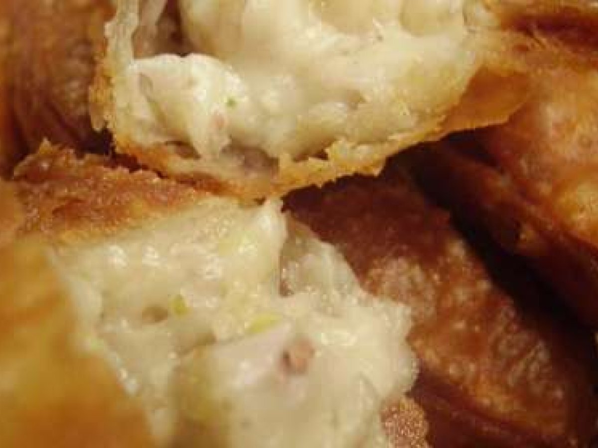 Empanadillas rellenas de croquetas de pollo Receta Petitchef