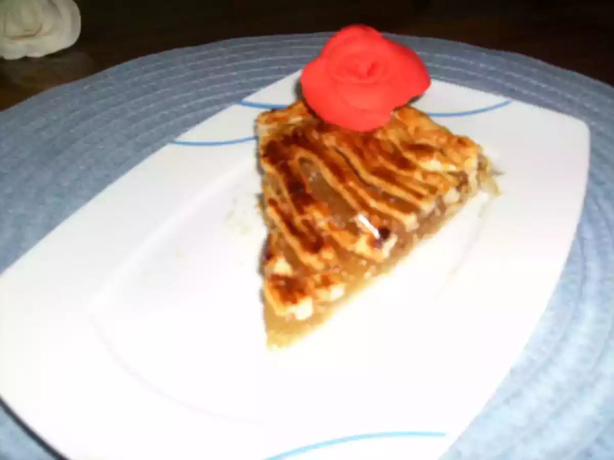 ENREJADO DE HOJALDRE RELLENO DE CABELLO DE ANGEL - foto 2