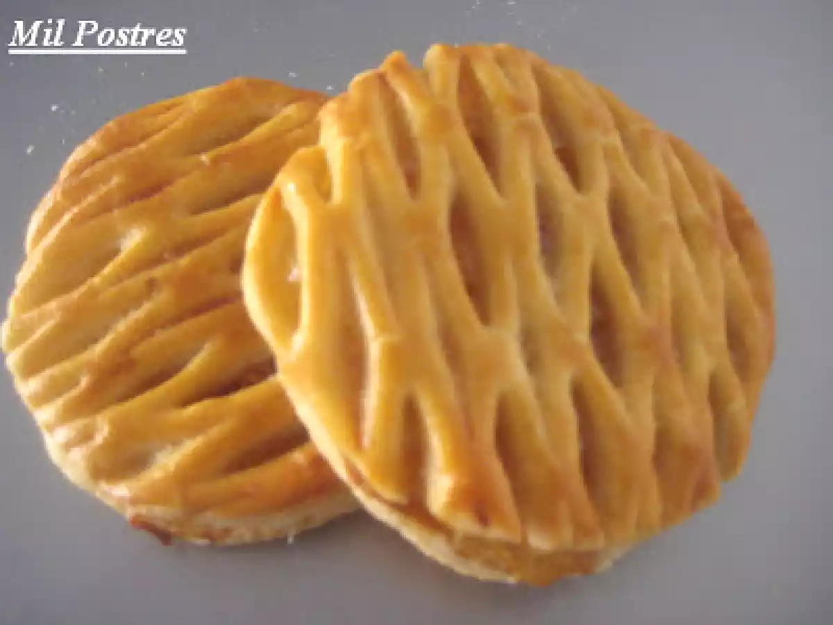 Enrejador de hojaldre y hojaldritos de cabello de ángel