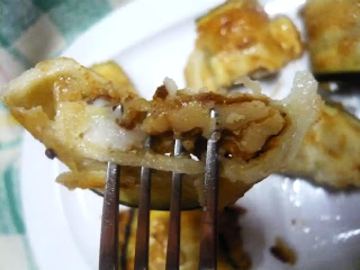 Enrollados de berenjena y requesón - gorgonzola con nueces - foto 2