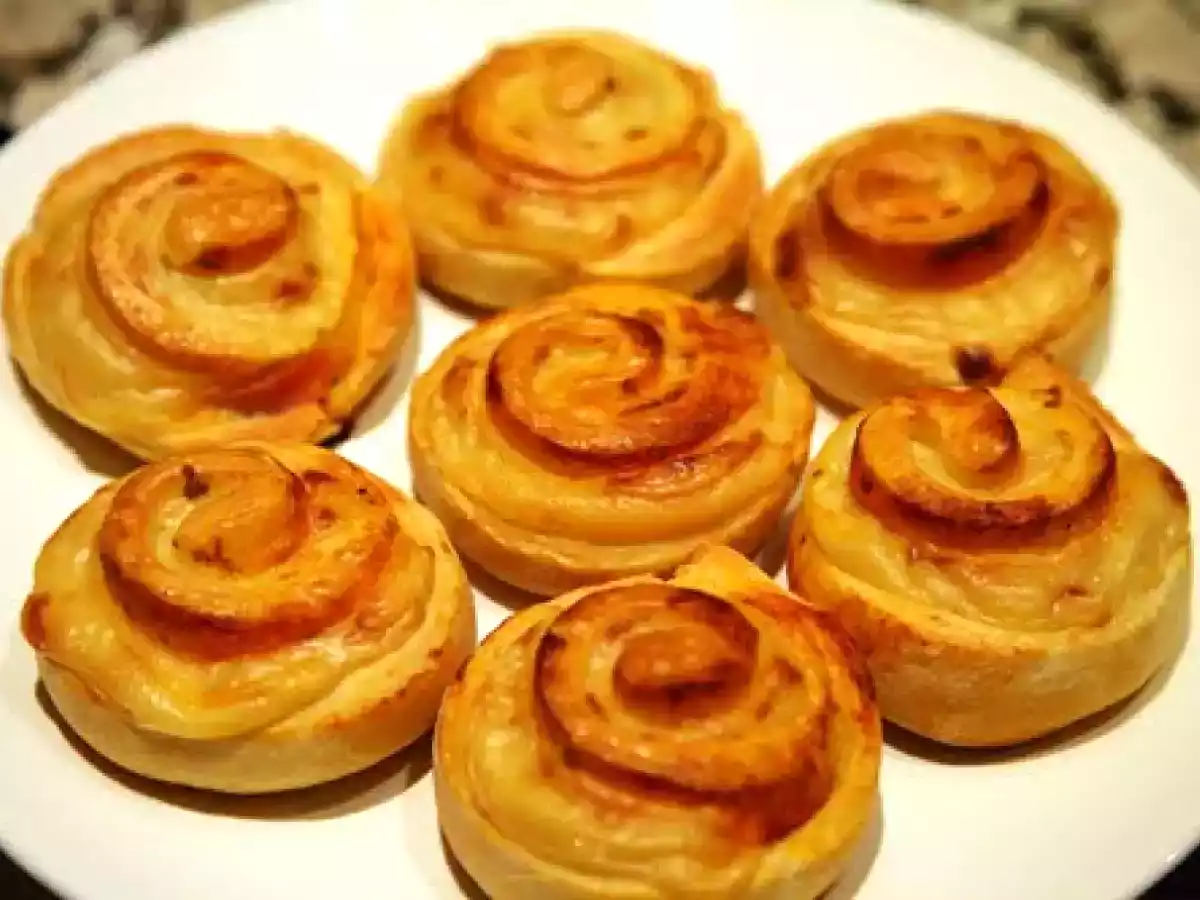 Enrollados de jamón y queso