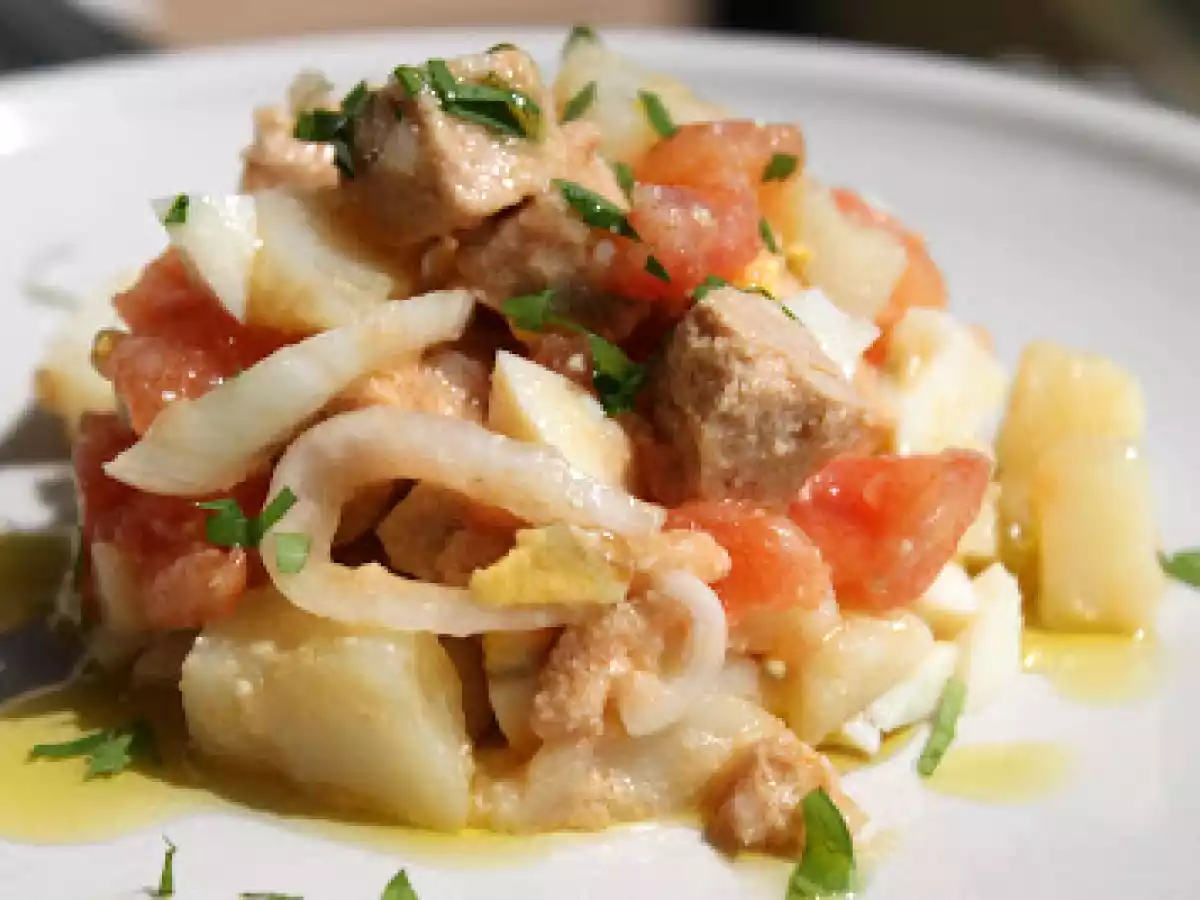 Ensalá de huevas de bacalao y regalo primaveral