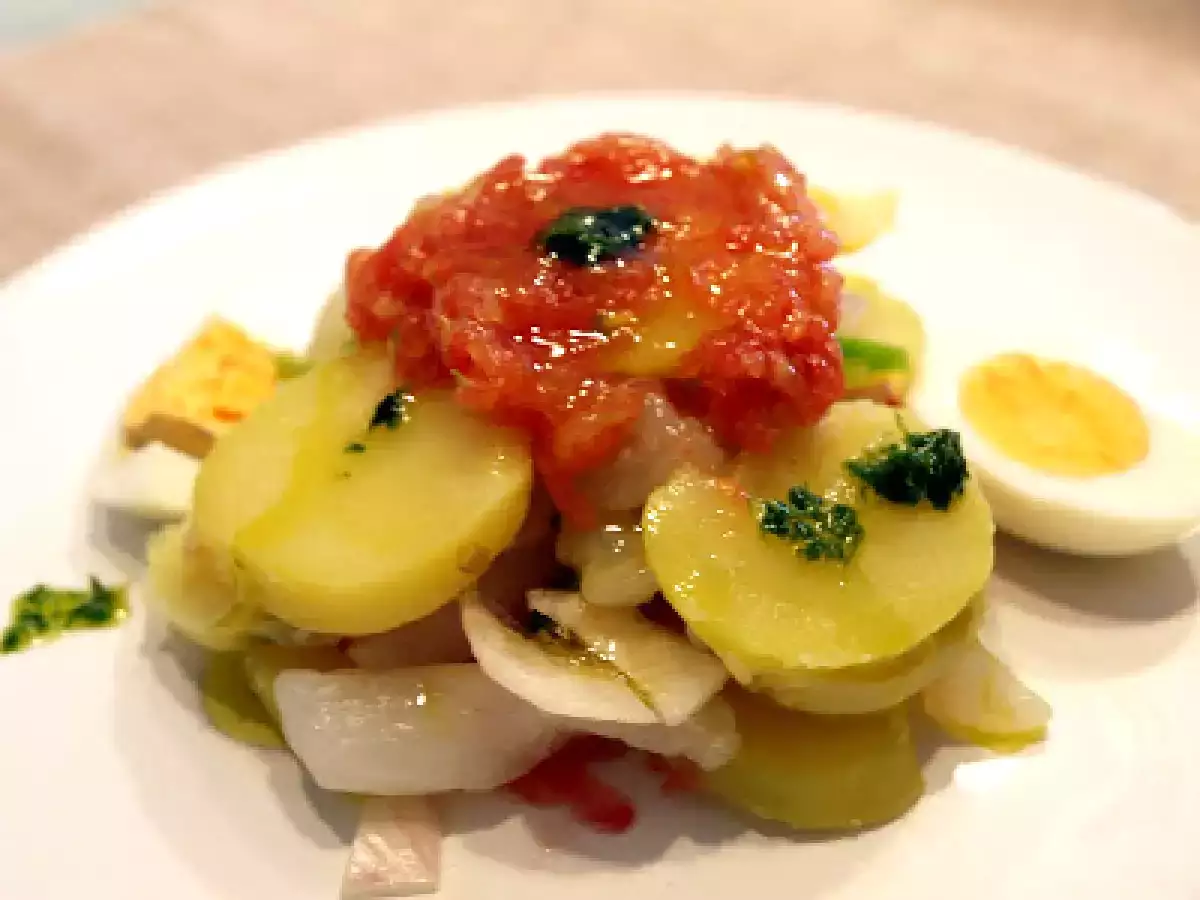 Ensalada a lo pobre con bacalao - foto 3