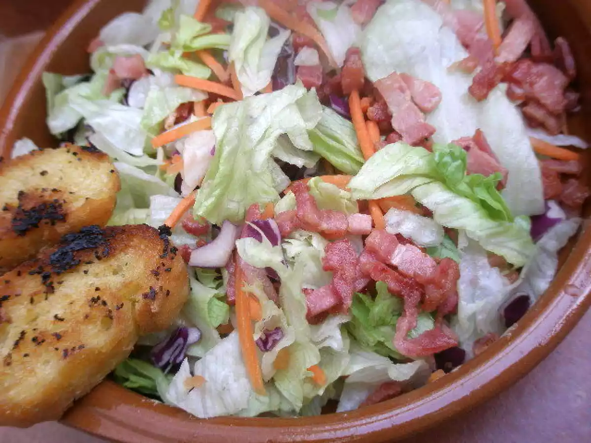 Ensalada caliente de lechuga