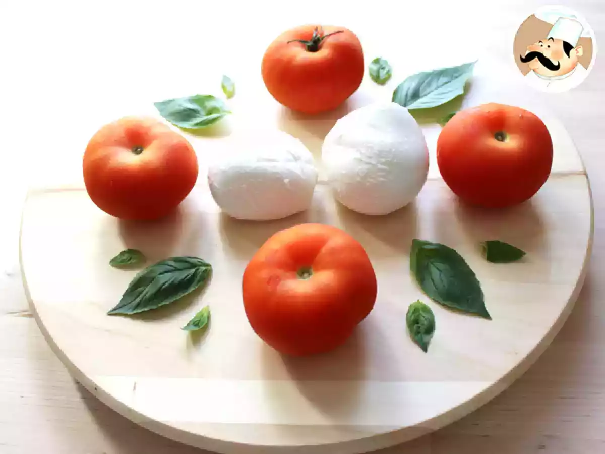 Ensalada Caprese fresca italiana - foto 2