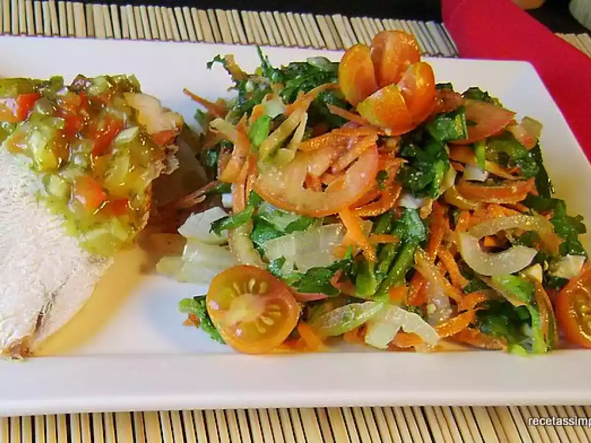 Ensalada con apio y cebolla
