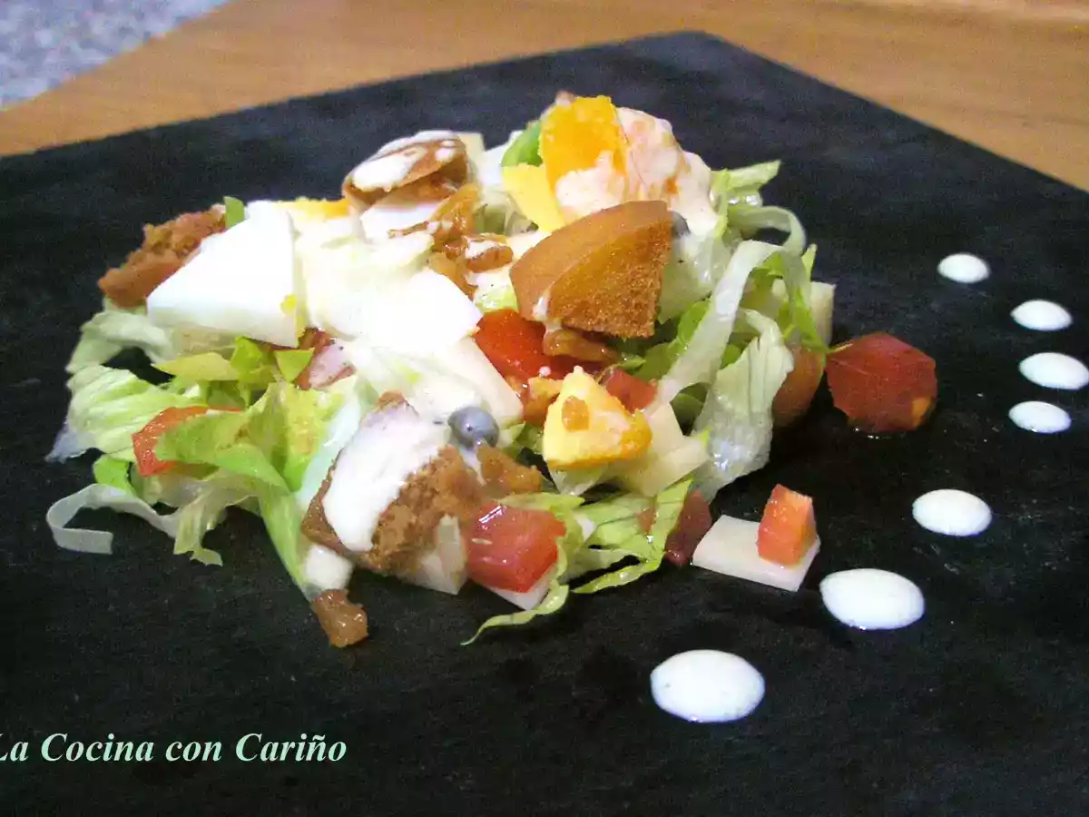Ensalada con salsa de mostaza y pimienta verde