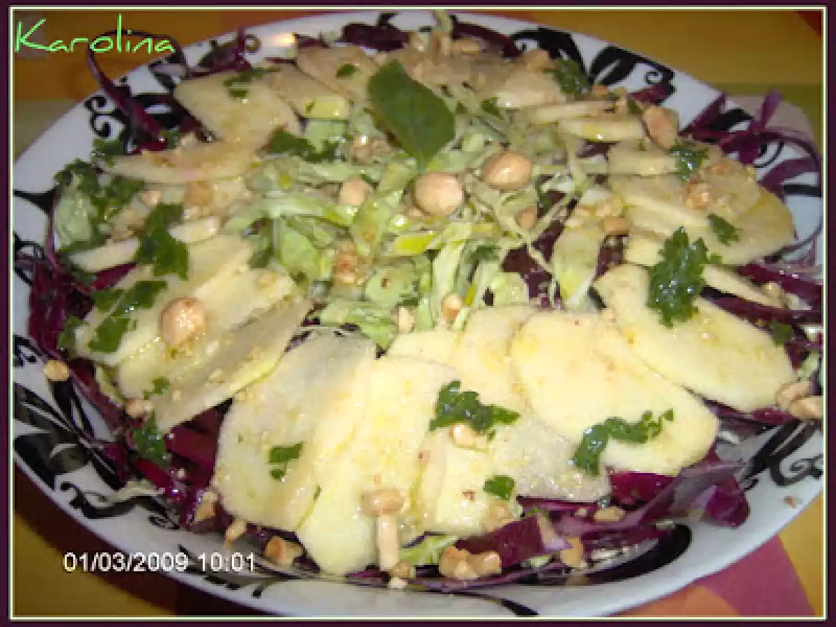 ENSALADA CRUJIENTE DE REPOLLO Y LOMBARDA CON VINAGRETA DE AVELLANAS - foto 2