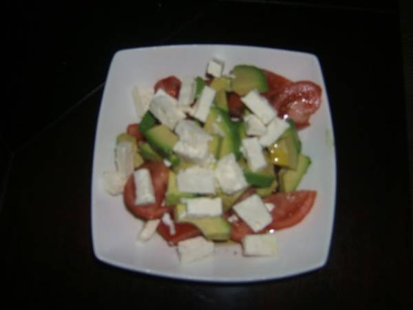 Ensalada de aguacate, tomate y queso feta de Jose Manuel.