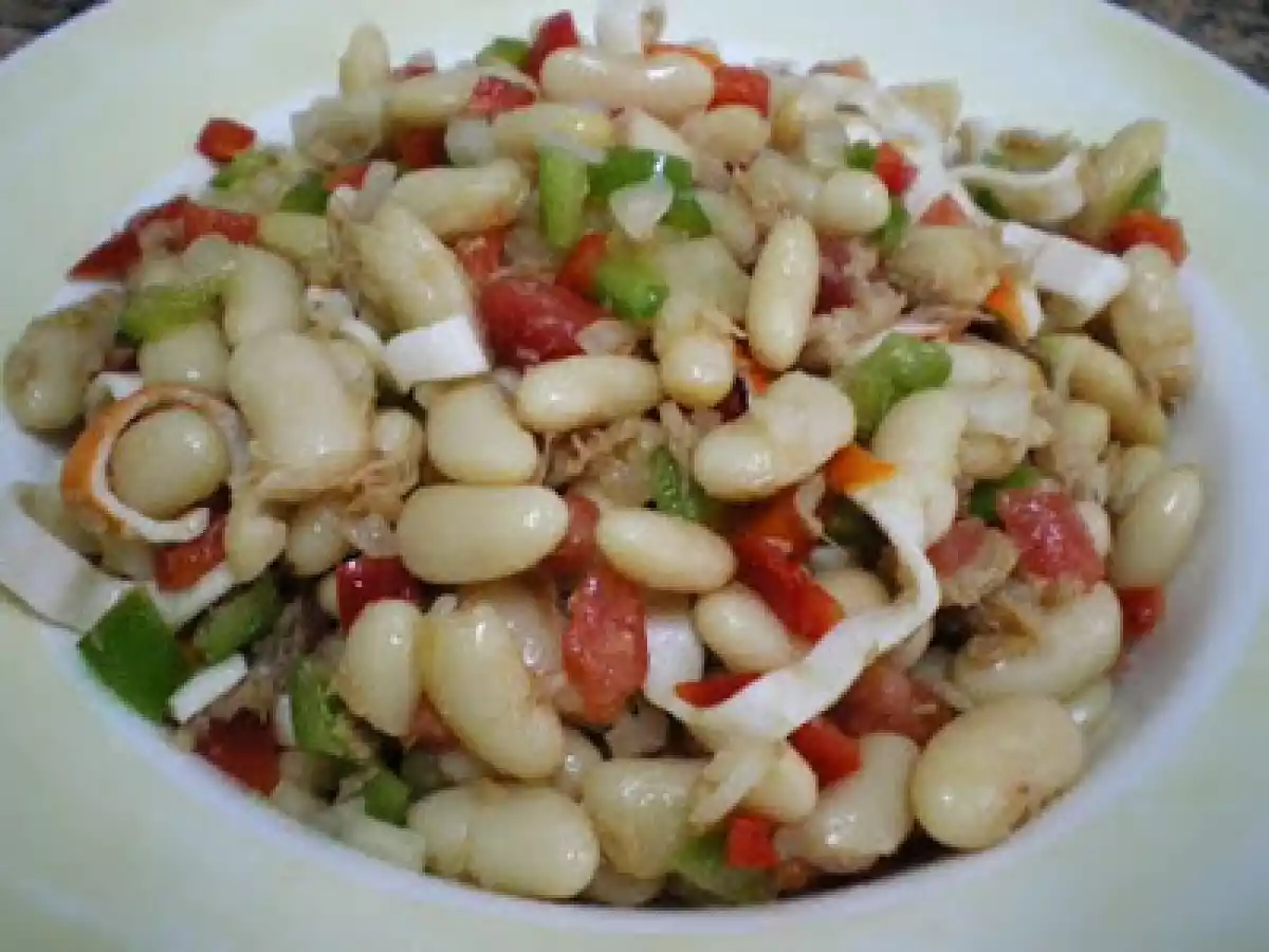 Ensalada de alubias blancas