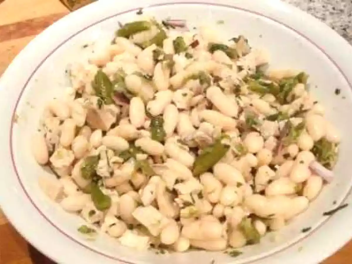 Ensalada de alubias, pez espada y espárragos - foto 2