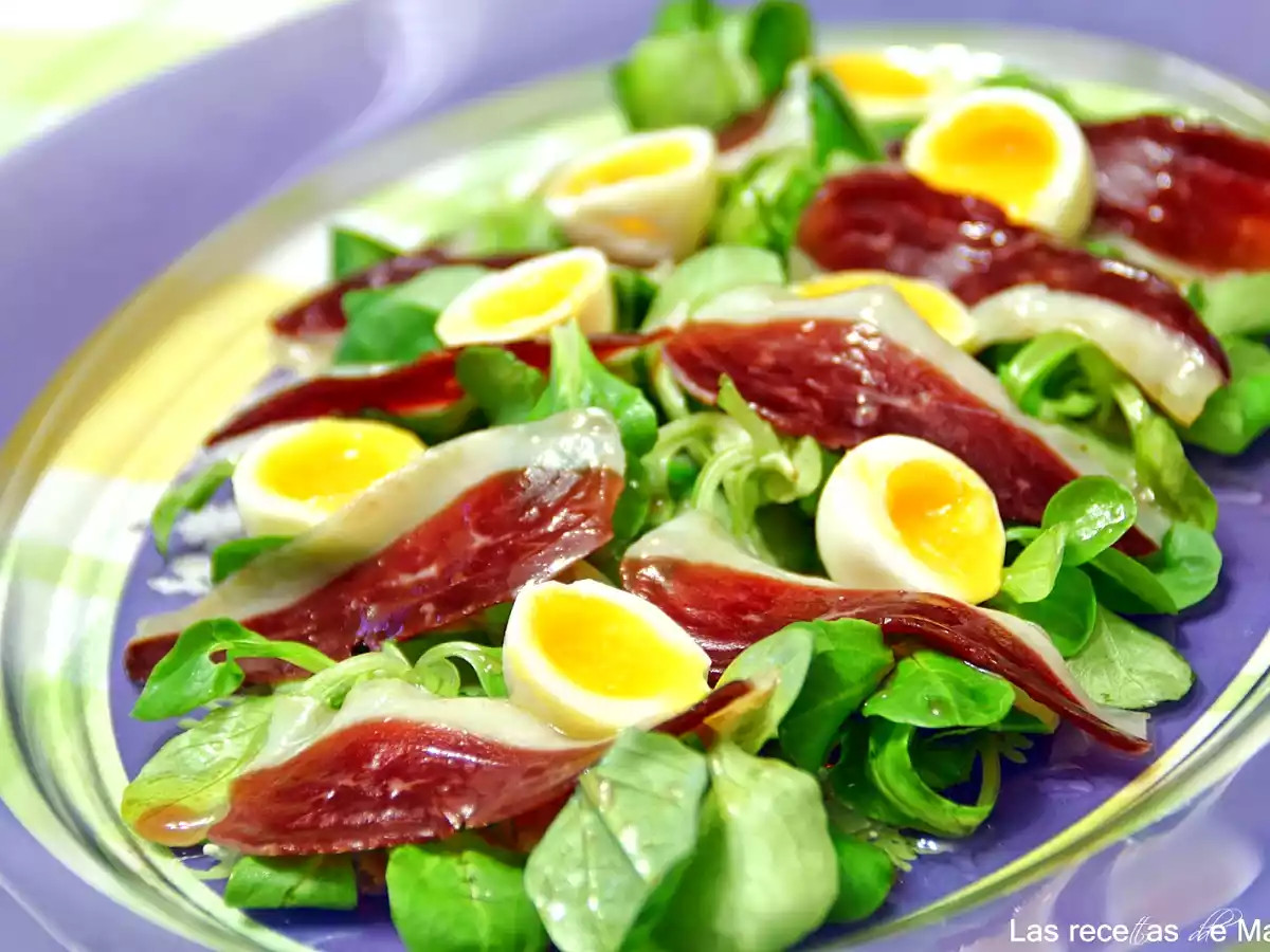Ensalada de anchoas, jamón de pato y berros