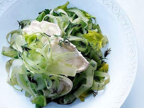 Ensalada de apio con queso de cabra